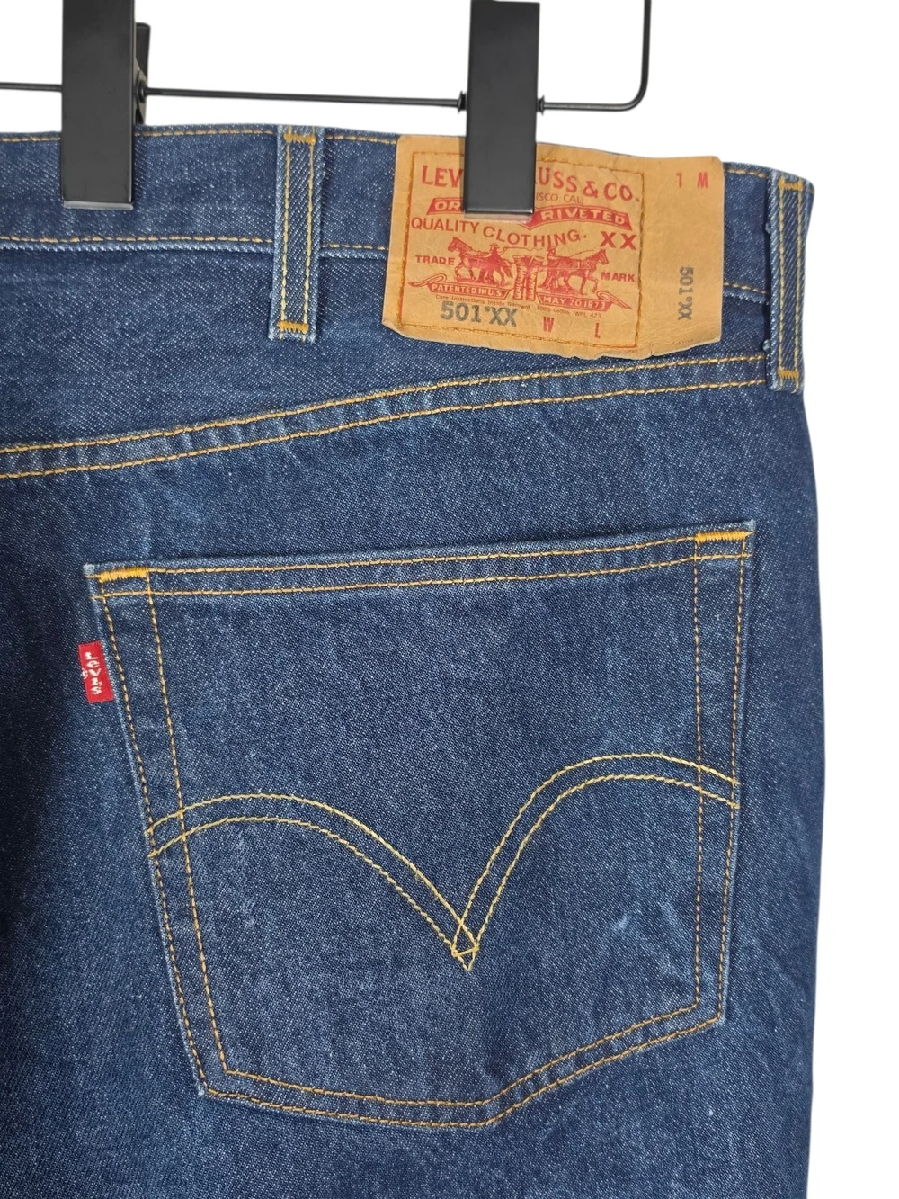 LEVI'S 501 BUTTON FLY STRAIGHT LEG JEANS